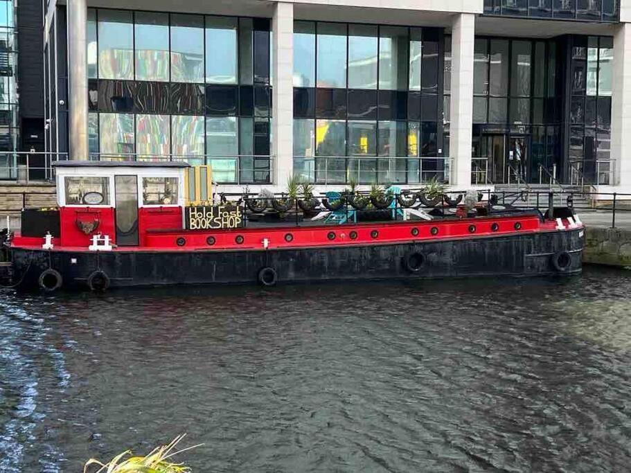 Leeds Clarence Dock 2 Bedroom Apt מראה חיצוני תמונה