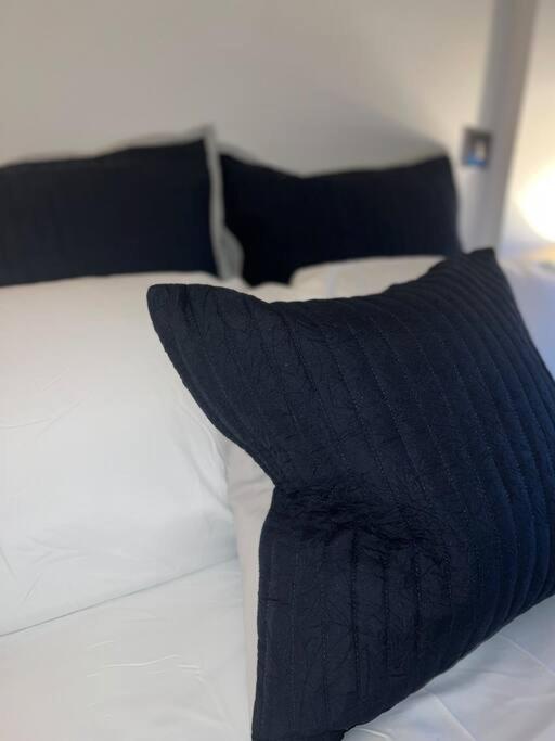 Leeds Clarence Dock 2 Bedroom Apt מראה חיצוני תמונה